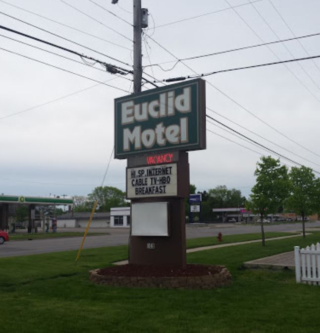 Euclid Motel - Web Listing (newer photo)